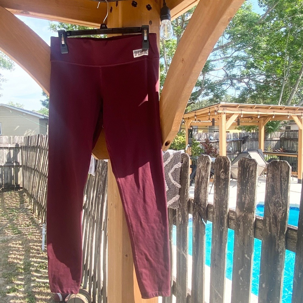 PINK Ultimate Yoga Leggings Women M Burgundy Maroon High Waist Workout Pants